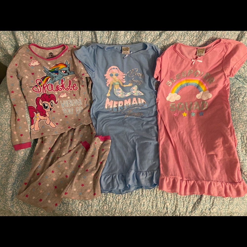 Girls pajamas